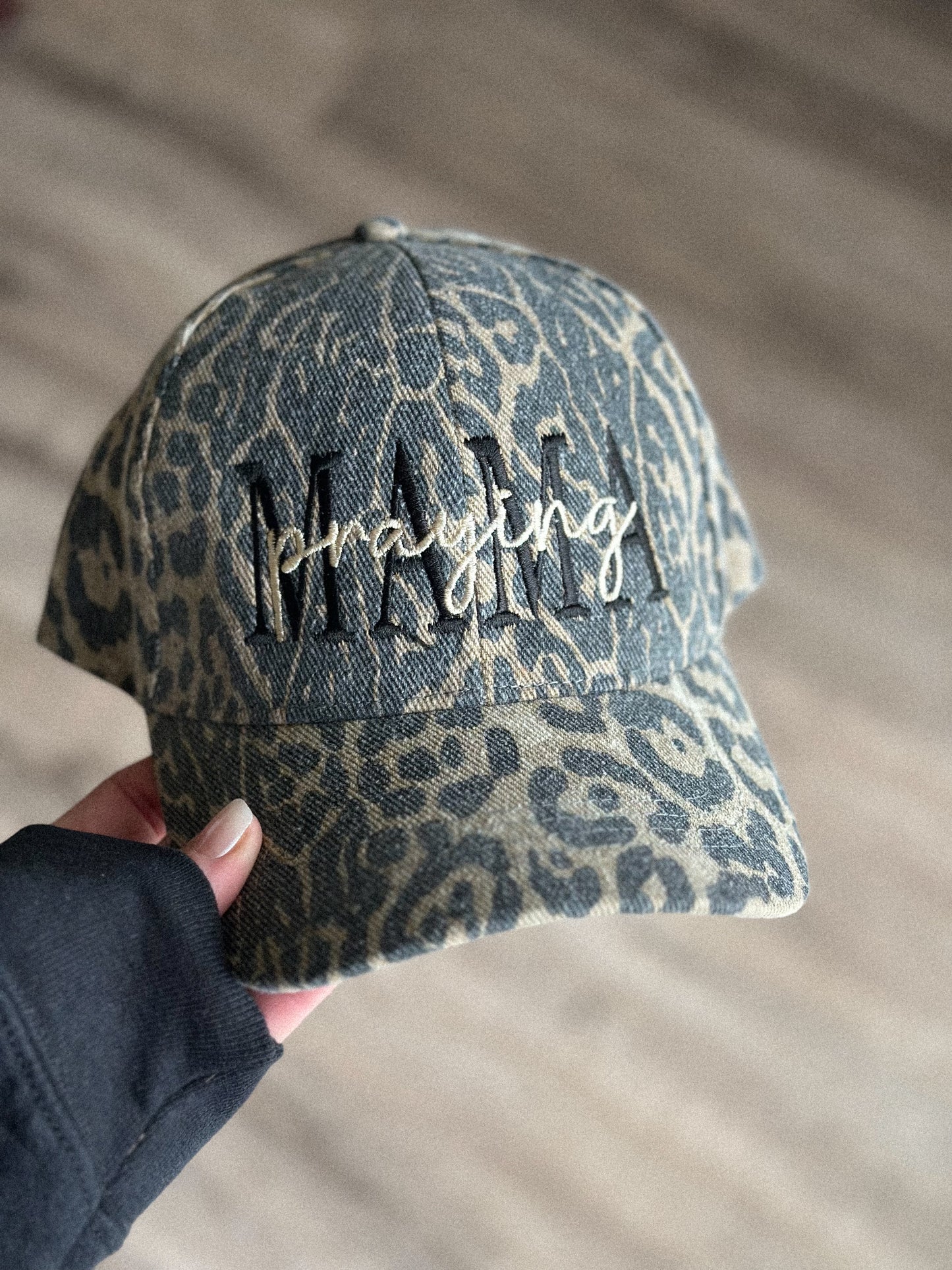 Praying Mama Baseball Cap