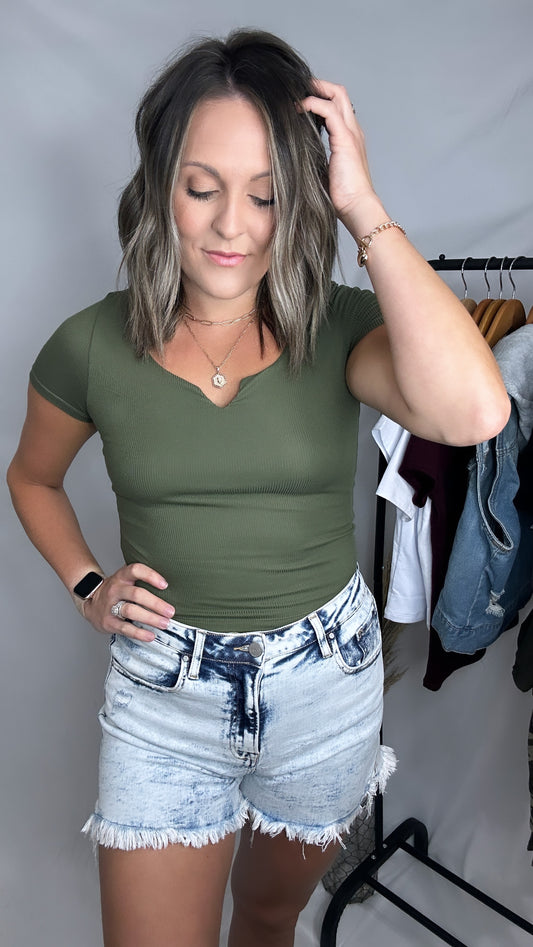 Notch So Basic Tee - Olive