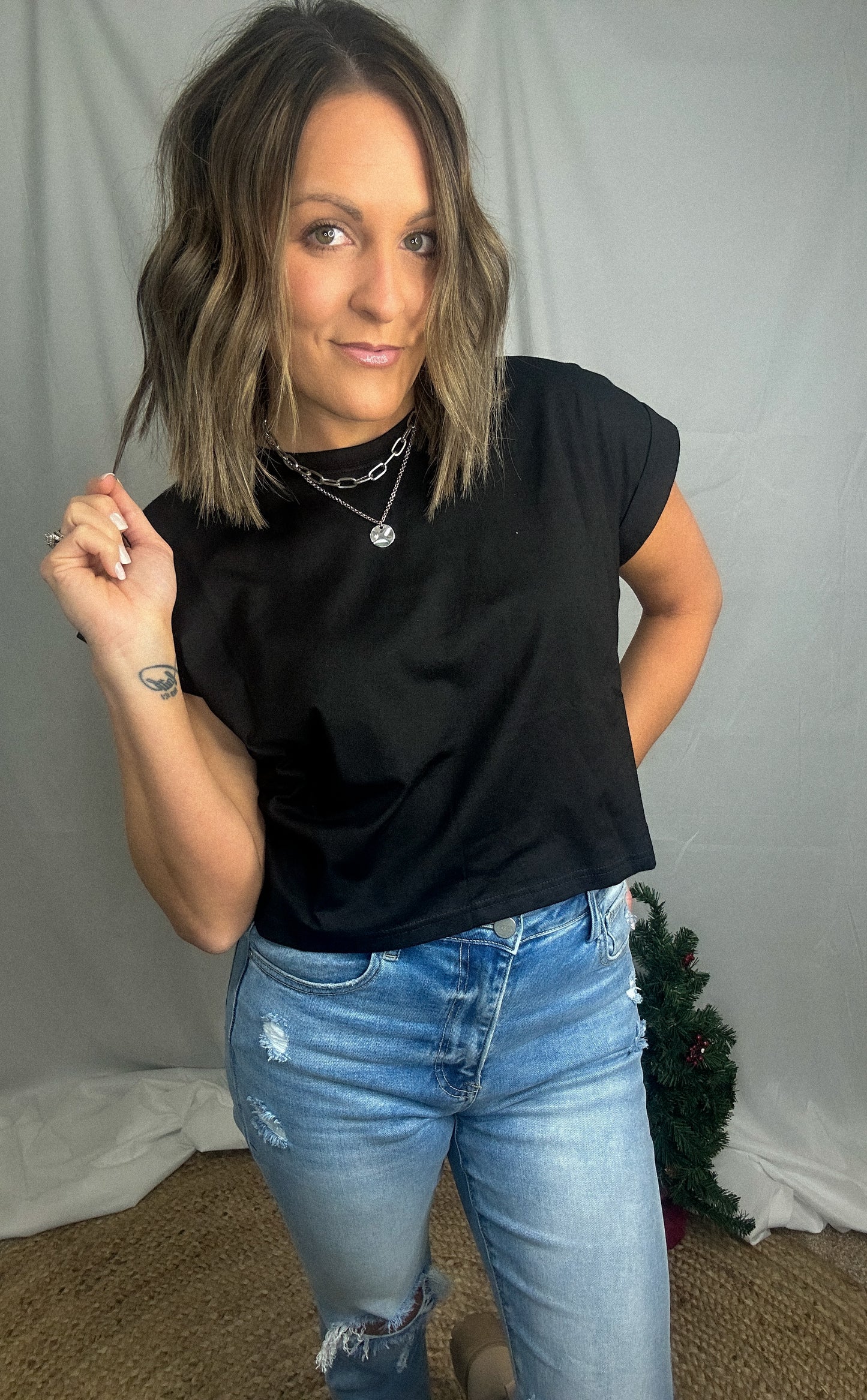 Black Muse Muscle Tee